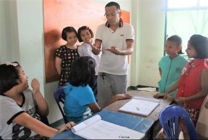 Tutoring migrant children in Thai language to enable them to pass the NFE entrance exams and access quality education. 
